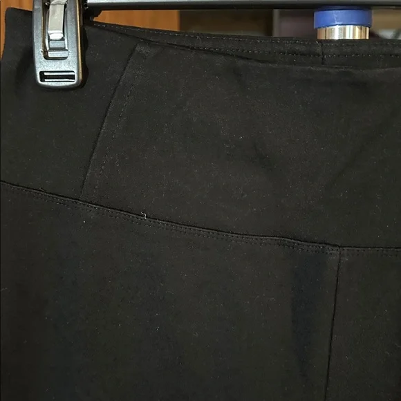 Kendall & Kylie Black Leggings - Picture 2 of 5